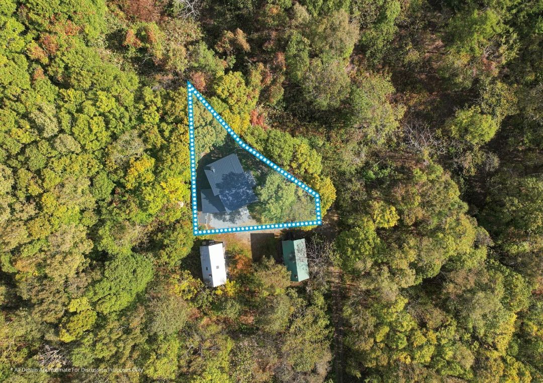 Luxury 4-Bedroom Niseko Mountain Retreat - Thumbnail 4