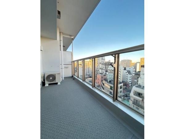 1LDK+S Apartment in Asakusa Tower, Taito Ward, Tokyo - Thumbnail 4