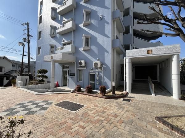 3LDK Apartment for Sale in Kobe Nagata Ward 75.8m² - Thumbnail 3