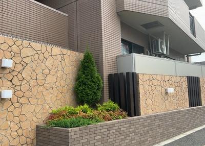 2SLDK Apartment for Sale in Hachioji, Tokyo – 78.85 sqm — Front_door, Hachioji, Tokyo