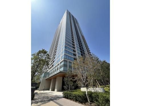 2LDK Condominium in Azabudai, Minato-ku, Tokyo - Thumbnail 2