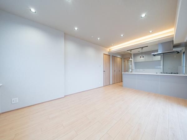 3LDK Apartment for Sale in Tokiwadai, Itabashi-ku, Tokyo - Thumbnail 3