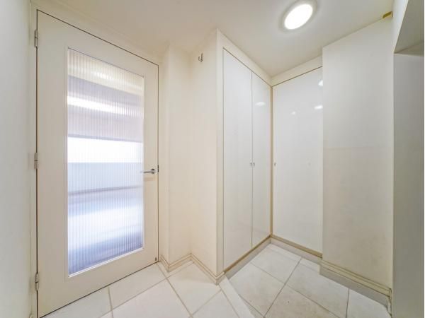 1R Apartment for Sale in Minami-Oi, Shinagawa, Tokyo - Thumbnail 4
