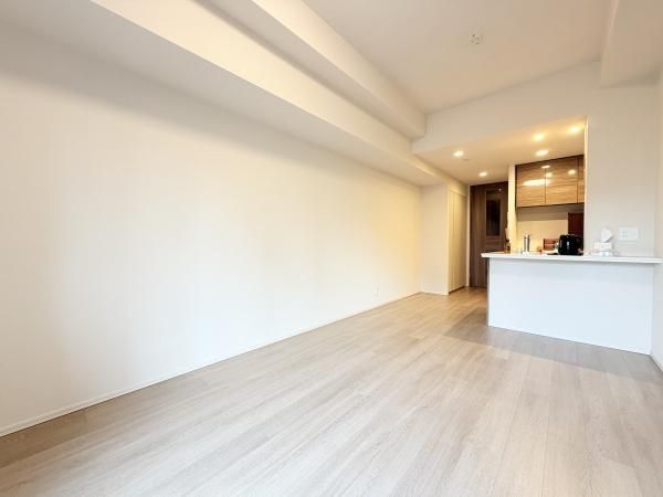 1LDK Apartment for Sale in Shinjuku, Tokyo – 47.11m² - Thumbnail 4