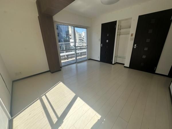 1LDK Apartment for Sale in Hirakawacho, Chiyoda - Thumbnail 4