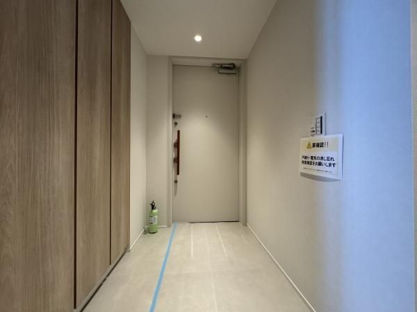 3LDK Apartment for Sale in Jimbocho, Chiyoda, Tokyo - Thumbnail 4