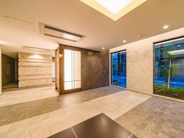 2LDK Apartment for Sale in Nihonbashi, Chuo-ku, Tokyo - Thumbnail 2