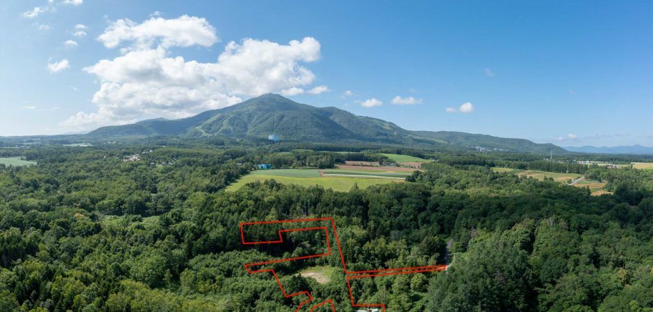 3,831 sqm Private Land for Sale in Kabayama, Niseko - Thumbnail 3
