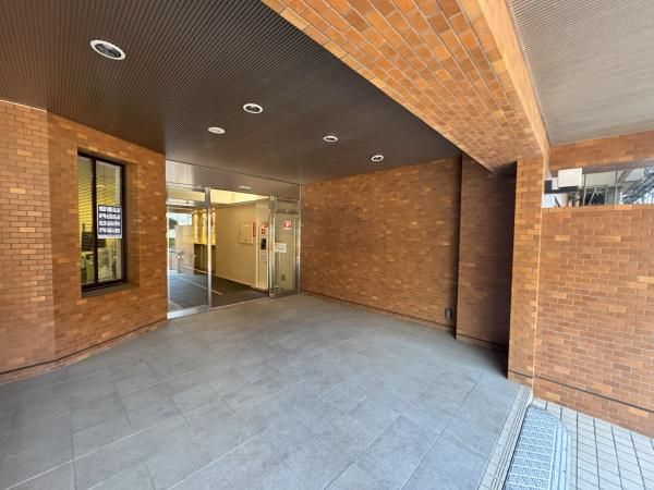 3LDK Apartment for Sale in Minami-ku, Yokohama - 72.5m² - Thumbnail 3