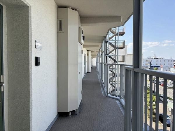 3LDK Apartment for Sale in Tsurumi, Yokohama, 70.91m² - Thumbnail 4