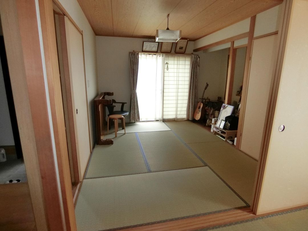 6LDK House for Sale in Omura City, Nagasaki - 163 sqm on Large 372 sqm Plot - Thumbnail 4
