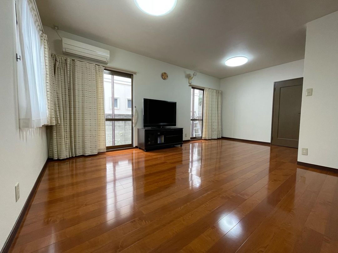 Combined Shop and House for Sale in Sasebo, Nagasaki - Thumbnail 2