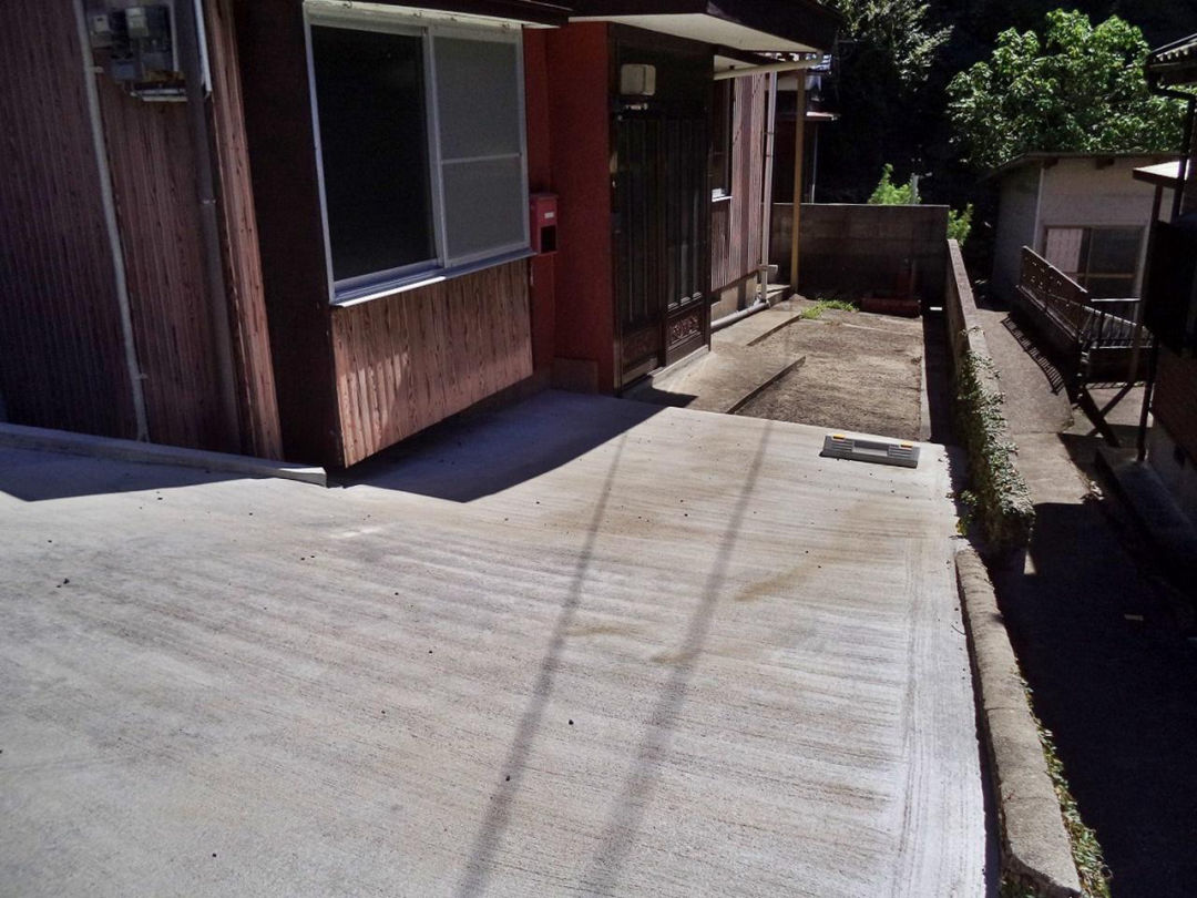Spacious 8DK House in Sasebo, Nagasaki - Thumbnail 2