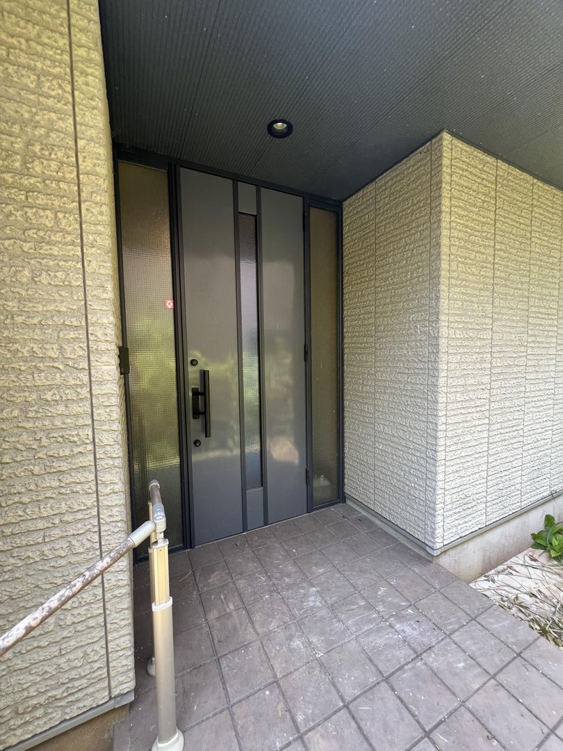 Spacious 4LDK House with Bay Views in Nagasaki - Image 1