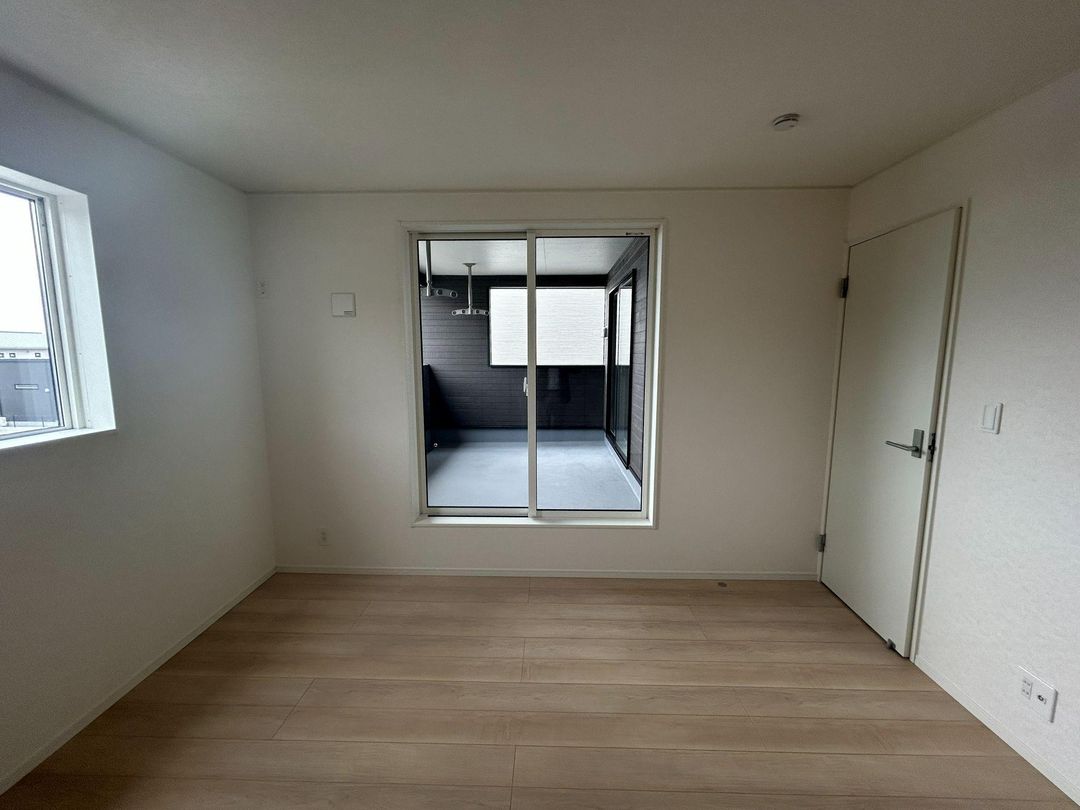 Newly Built 4LDK House in Omura, Nagasaki – 99.22 sqm - Thumbnail 3