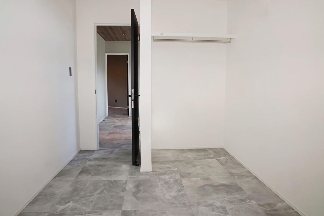 New 2024 3SLDK House with 3+ Parking in Sasebo, Nagasaki - Thumbnail 4