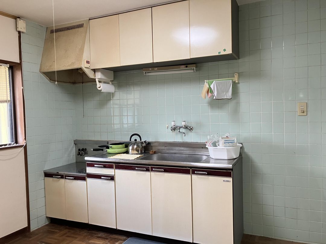 2-generation house in Nagasaki with renovation potential - Thumbnail 3