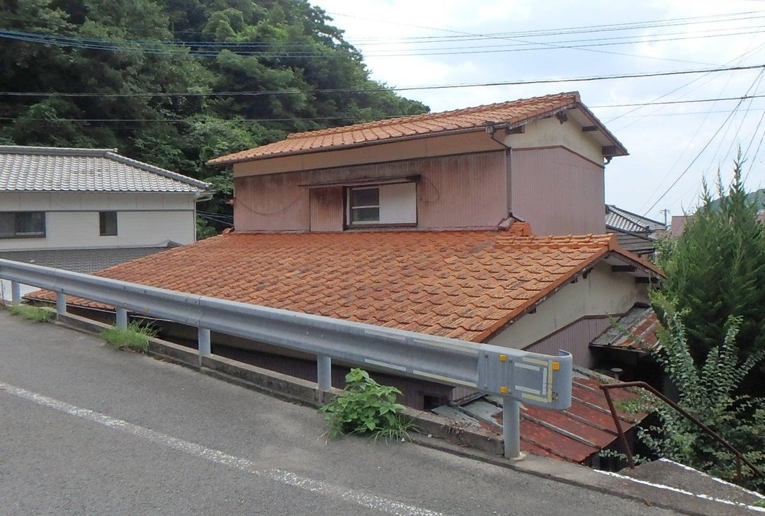 Renovation Opportunity: 5DK House in Nagasaki's Mukai-machi - Thumbnail 3