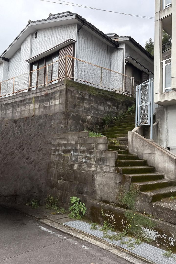 5DK House with Garden & Views in Nagasaki Aoyama-cho - Thumbnail 4