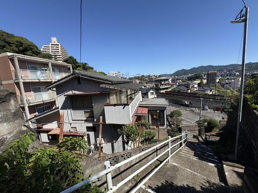 5DK House with Garden & Views in Nagasaki Aoyama-cho - Thumbnail 3