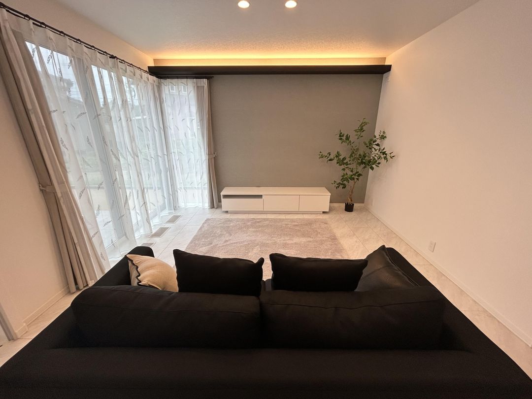 Modern 4LDK Smart Home with Solar & EV Charging in Sasebo - Thumbnail 3