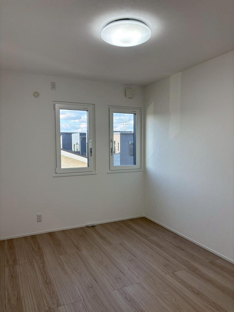 New 3LDK House in Sasebo with Solar Power and Storage Battery - Thumbnail 4