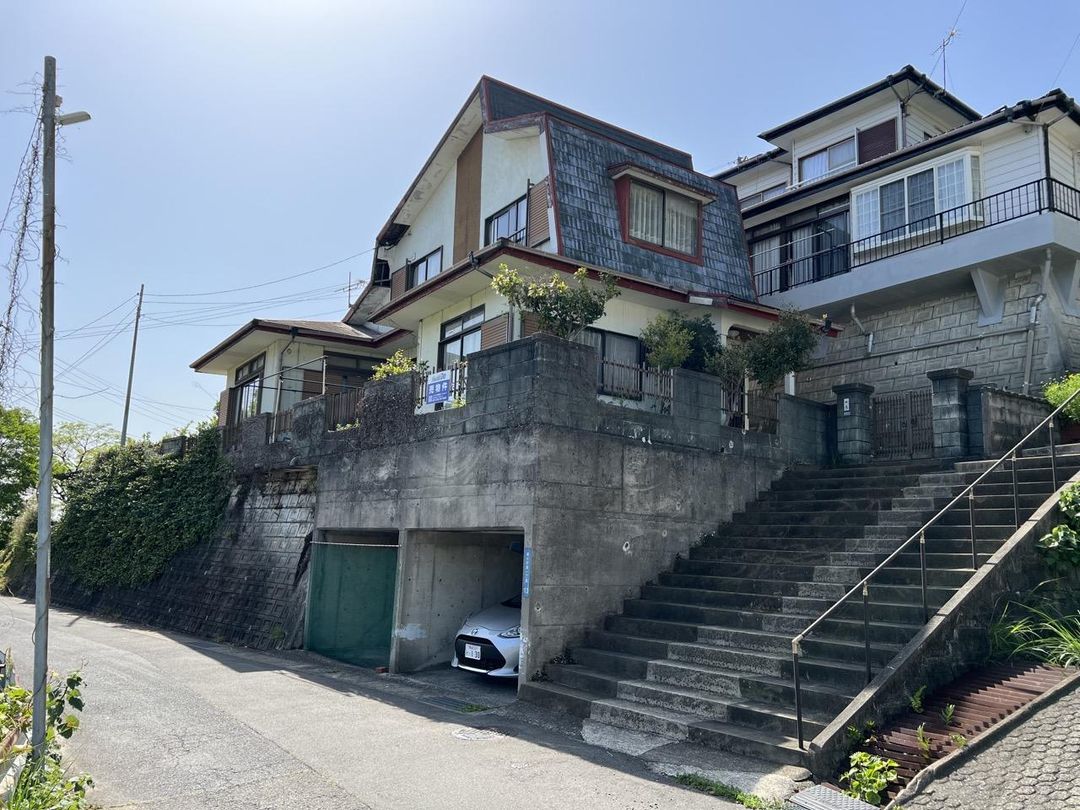 5DK Detached House for Renovation in Nagasaki's Kogakura - Thumbnail 2
