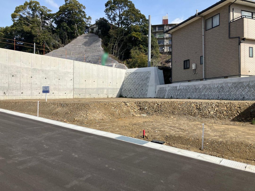 Residential Land for Sale in Sasebo's Shimizu School District, Nagasaki - Thumbnail 3