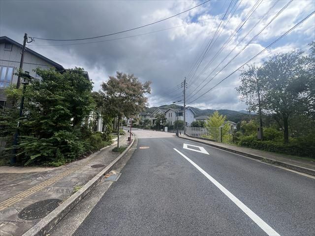 4SLDK Steel-Framed House in Nagasaki's Shinotomachi - Thumbnail 2