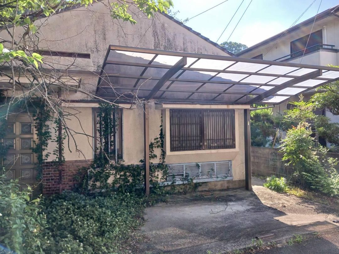 304 sqm Land for Sale in Sasebo, Nagasaki with Old House - Thumbnail 3
