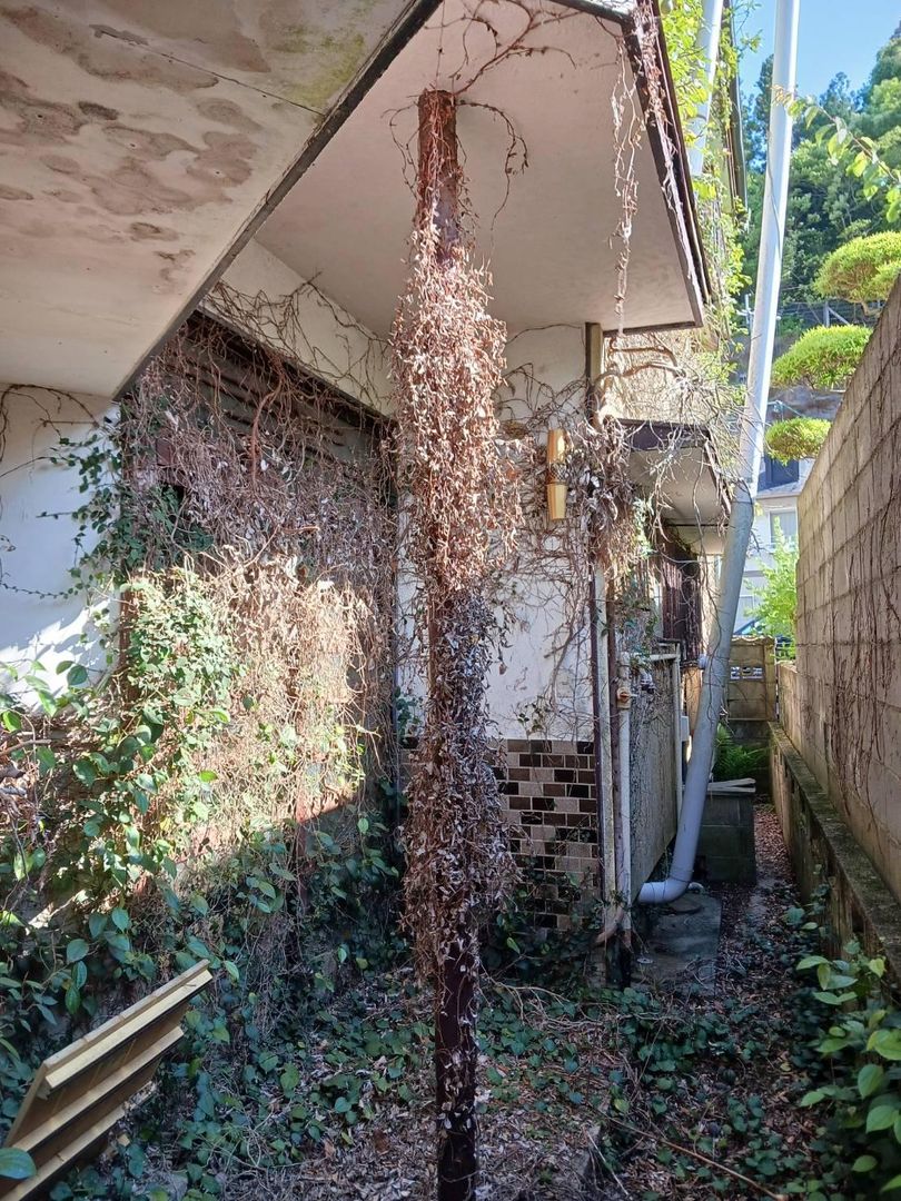 304 sqm Land for Sale in Sasebo, Nagasaki with Old House - Thumbnail 4