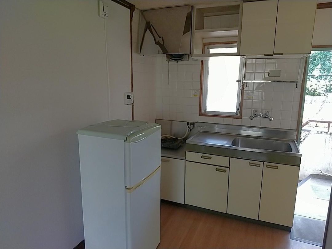 Multi-Unit RC Building for Sale in Sasebo, Nagasaki - Thumbnail 3