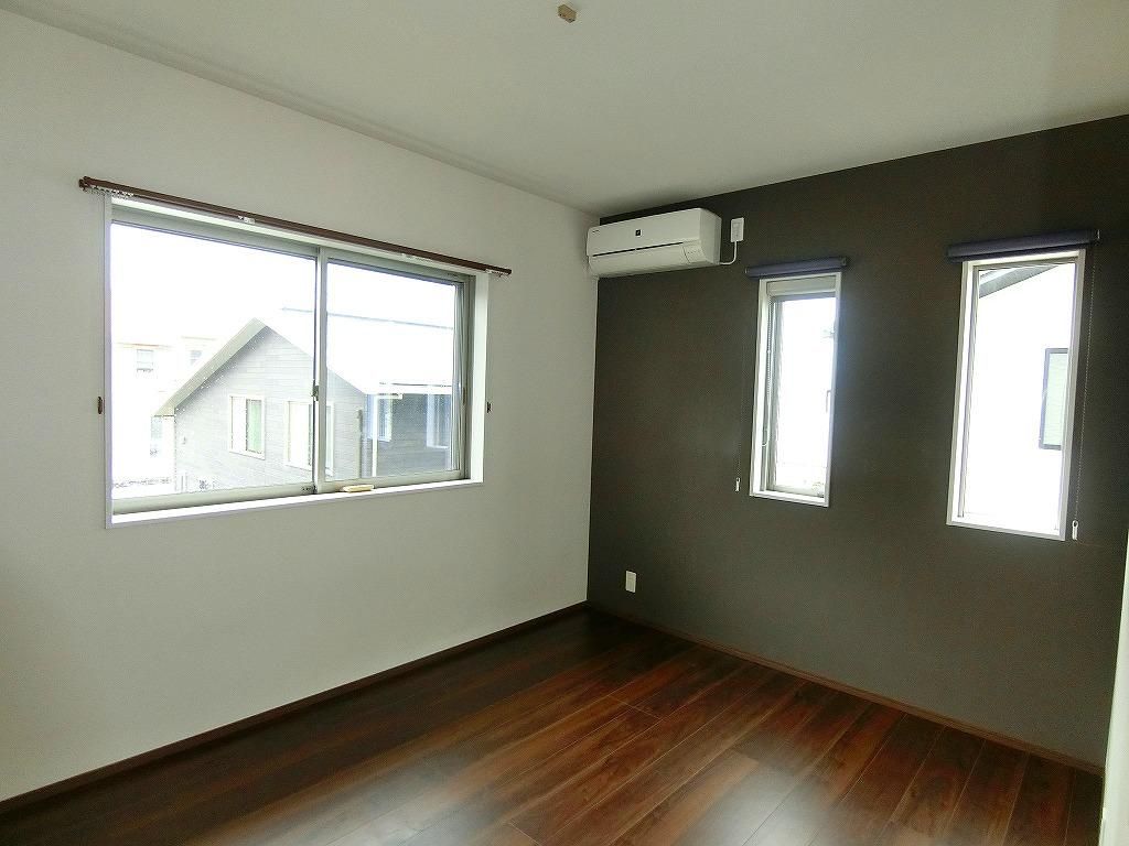 4SLDK House in Omura City with Garden and Parking - Thumbnail 4