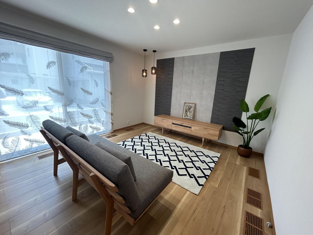 2023 3LDK Smart Home with Solar & EV Charging in Sasebo - Thumbnail 2