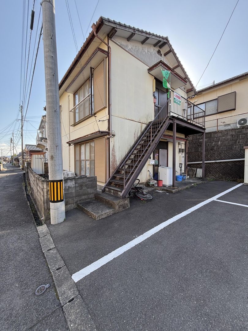 Two-Unit Apartment Building for Sale in Isahaya, Nagasaki - Thumbnail 2
