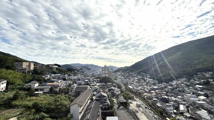 3LDK Apartment in Nagasaki with Balcony Views - Thumbnail 3