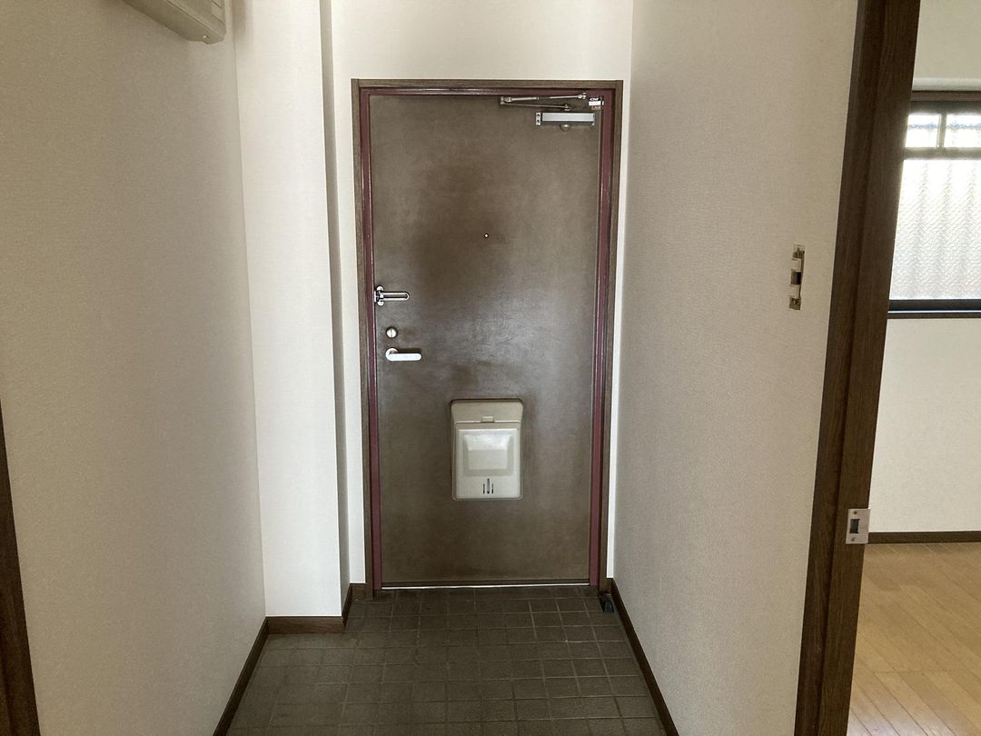 3LDK Apartment for Sale in Nagasaki City 71.56 sqm - Thumbnail 2