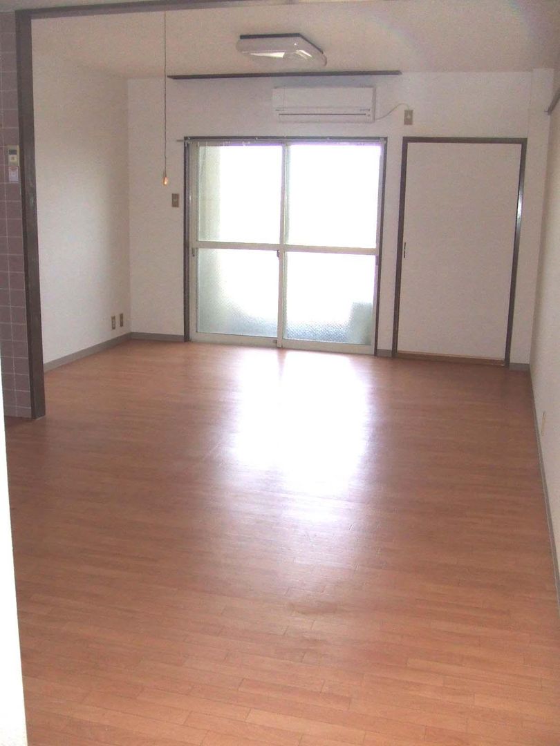 Sogen Building Mixed-Use for Sale in Shimabara, Nagasaki - Thumbnail 4