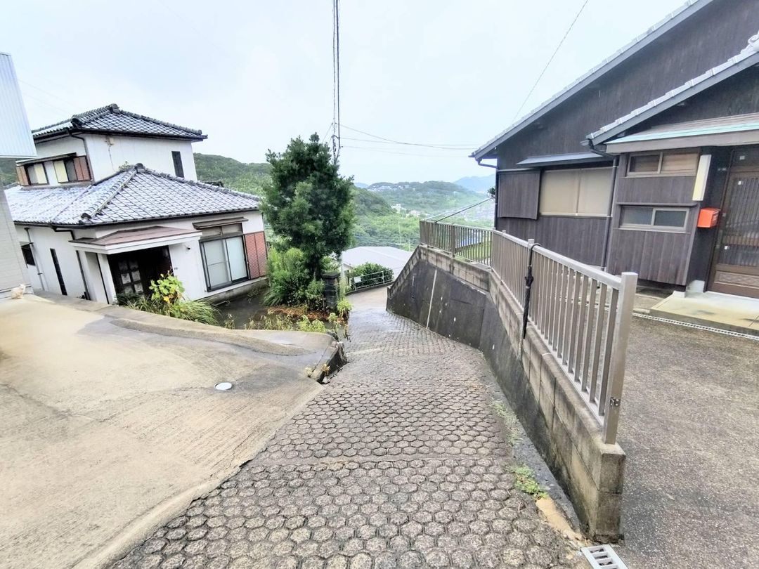1985 5DK House for Sale in Nagasaki's Yahagacho - Thumbnail 3