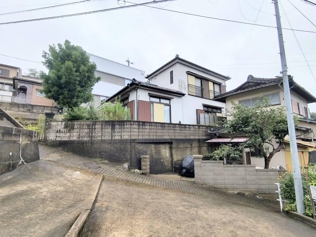 1985 5DK House for Sale in Nagasaki's Yahagacho - Thumbnail 2