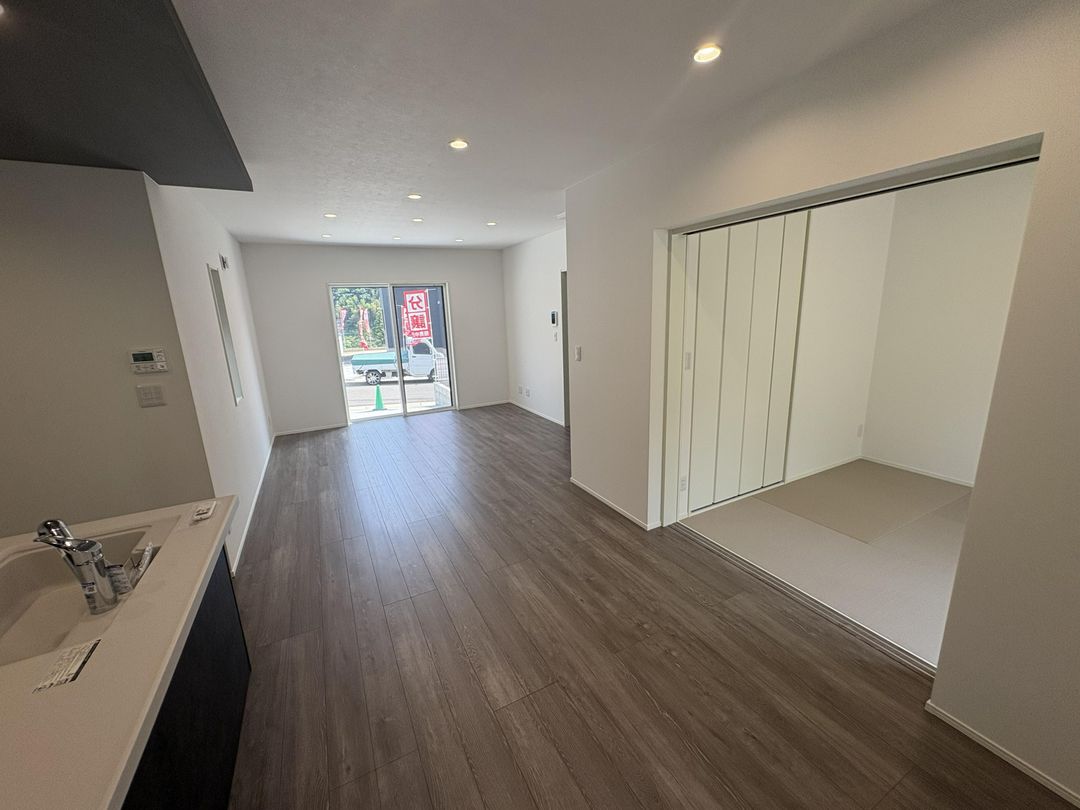 New 4LDK House in Sasebo, Nagasaki with Study and Parking - Thumbnail 4