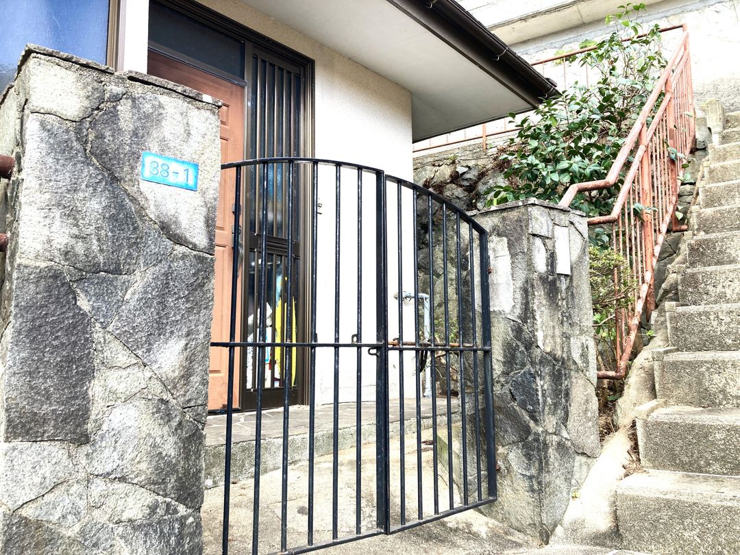 High-Yield 3LDK Investment House for Sale in Nagasaki City - Thumbnail 2