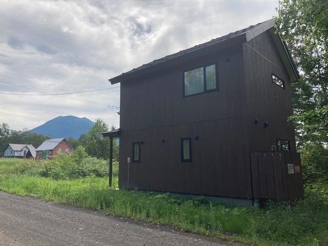New House in Niseko Soga with Mount Yotei Views for Sale - Thumbnail 2