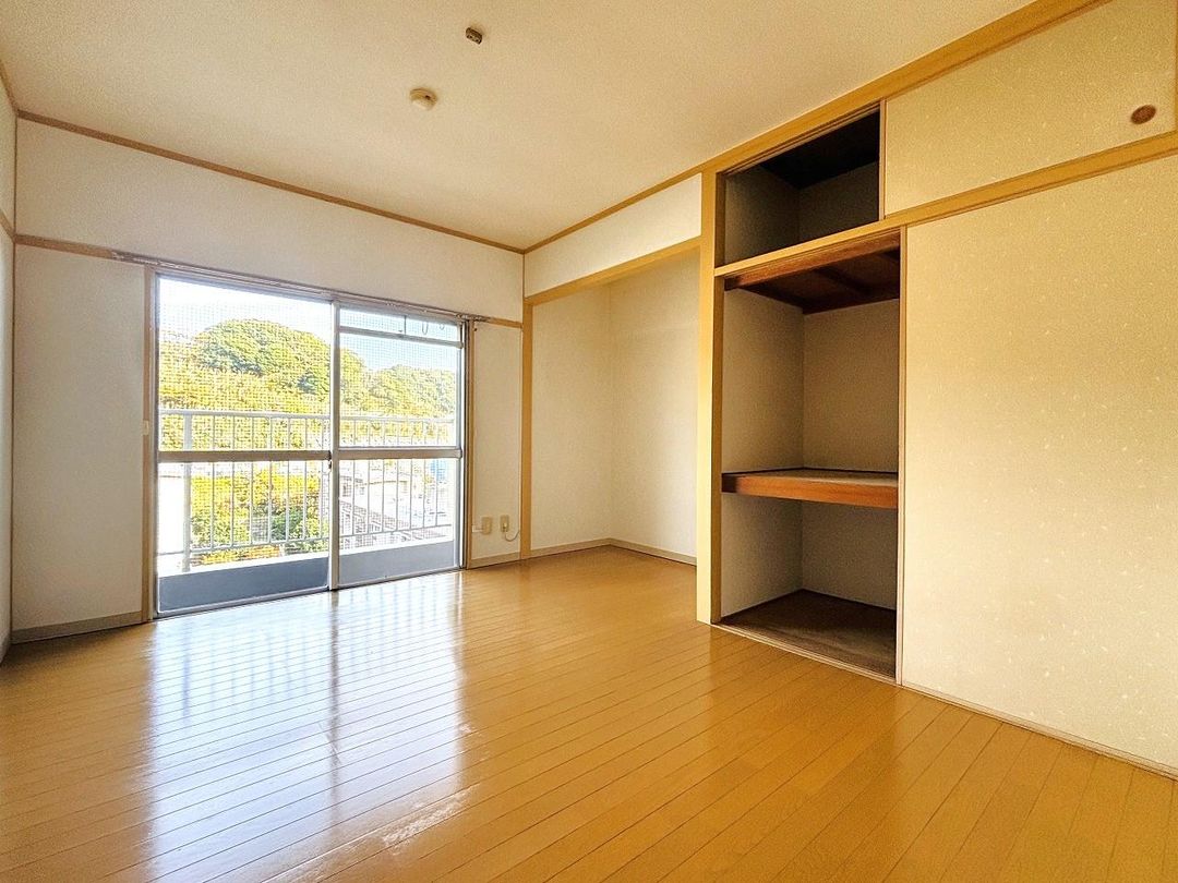 Sunflower Shukucho 403: 3DK Apartment for Sale in Nagasaki - Thumbnail 4