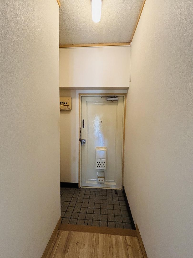 Sunflower Shukucho 403: 3DK Apartment for Sale in Nagasaki - Thumbnail 3