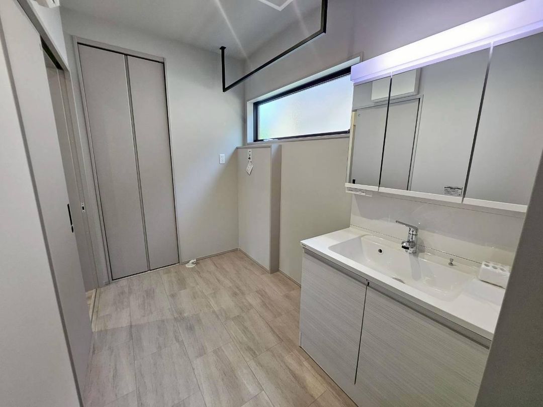 Newly Built 4LDK House in Omura City, Nagasaki - Thumbnail 2