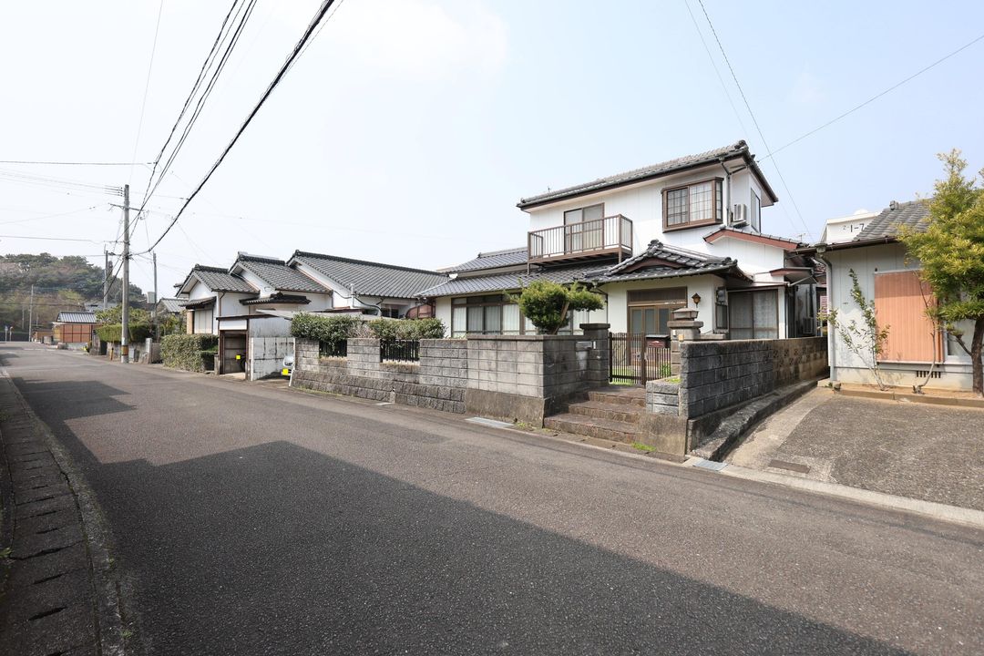 5DK Detached House for Sale in Sasebo, Nagasaki - Thumbnail 2