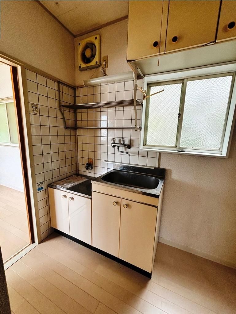 Apartment Building for Sale in Nagasaki City, Nagasaki - Thumbnail 4