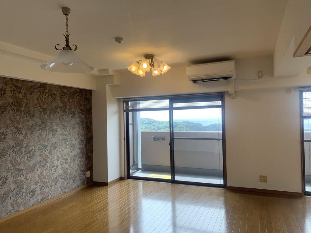 Premiere Koshimae Sangokan 2LDK Apartment with Kujukushima View - Thumbnail 2