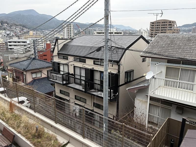 Heights Friendly Apartment Building for Sale Near Nagasaki University - Thumbnail 3